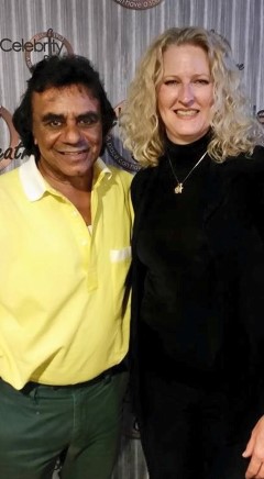 Linda Lambie with Johnny Mathis